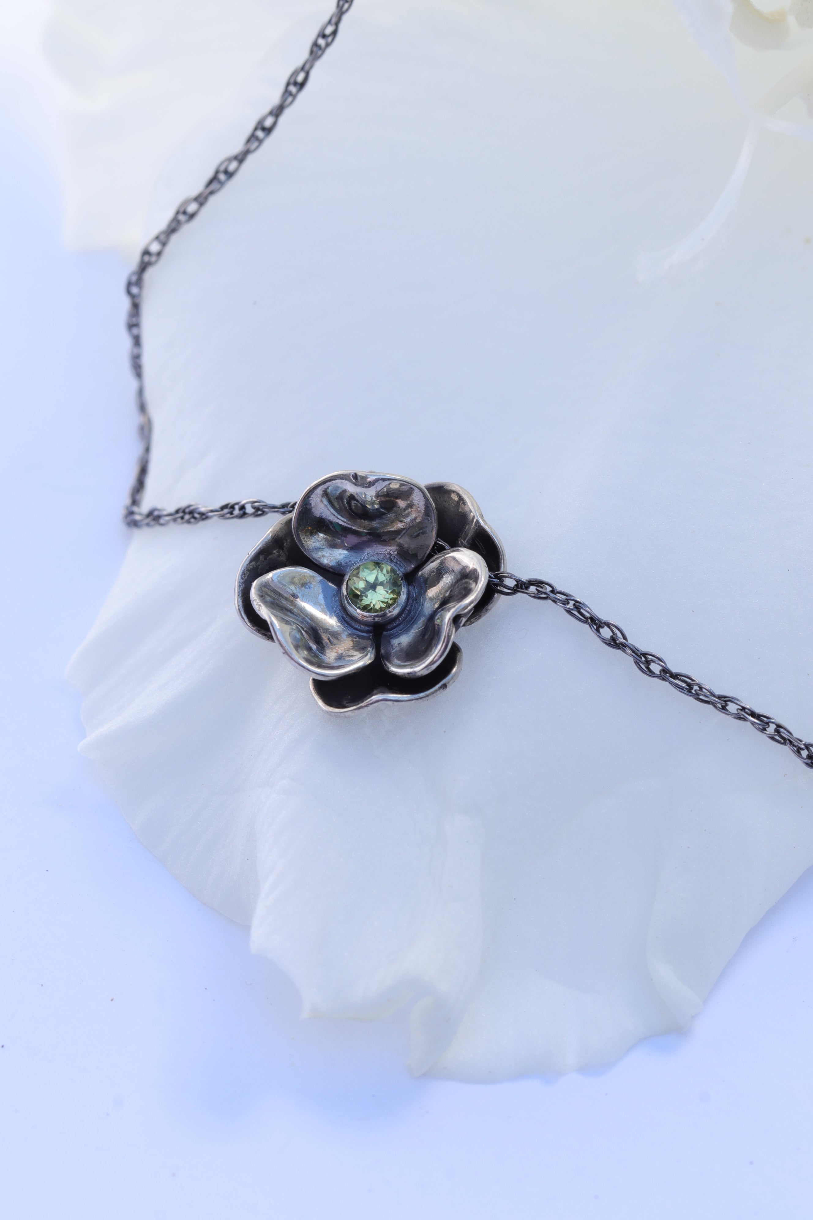 Pendentif Fleur Péridot