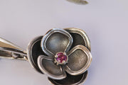 Pendentif fleur en argent