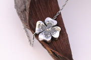 Clover pendant with four-leaf