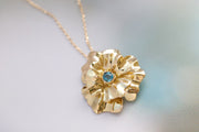 Collier fleur d'or