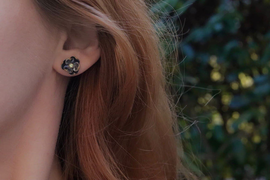 Boucles d'oreilles puces petites fleurs